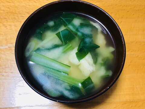 小松菜と油揚げの味噌汁